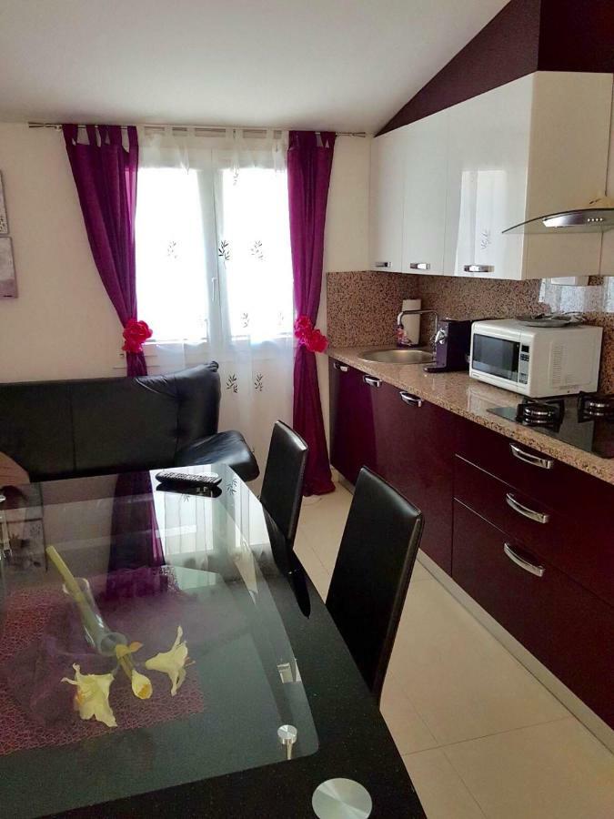 Apartment Dijana Kaštela Zewnętrze zdjęcie